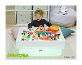 Podświetlany kwadratowy stolik sensoryczny – Tickit®
