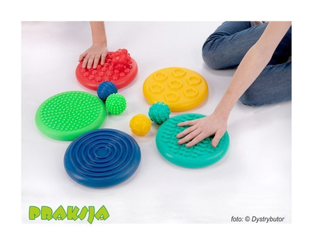 Memo sensoryczne   /zestaw 5 dysków + 5 piłeczek/ Tullo ®