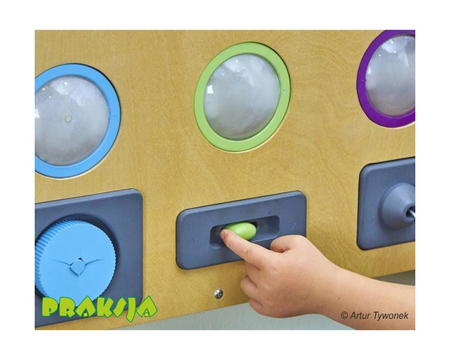 Świecąca i grająca tablica manipulacyjna – TTS®